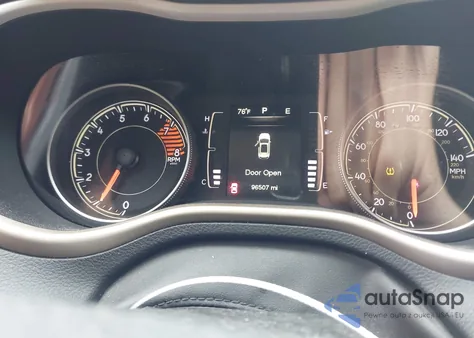 2016 Jeep Cherokee Latitude из США, поврежденный, VIN 1C4PJMCS5GW245979